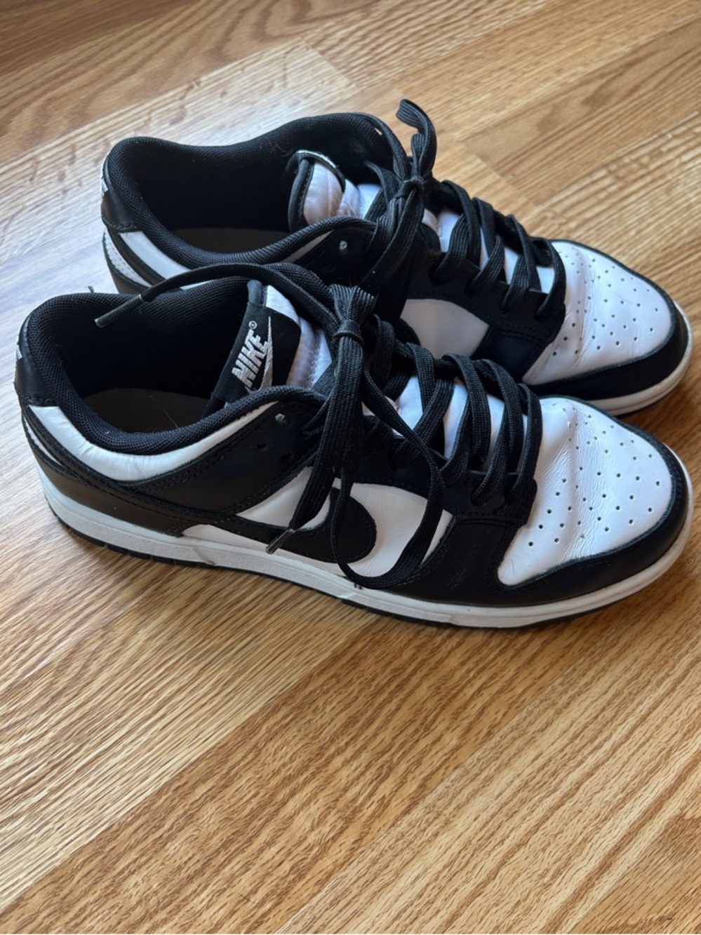 Nike Dunks Low-Top Sneakers